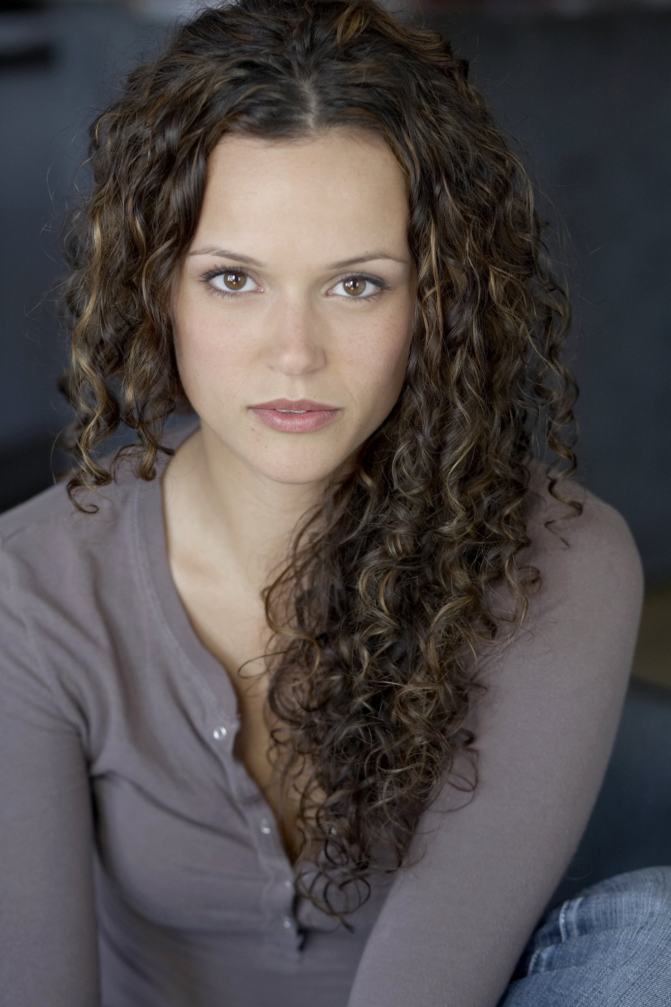 Фото - Tara Wilson: 1365x2048 / 348 Кб