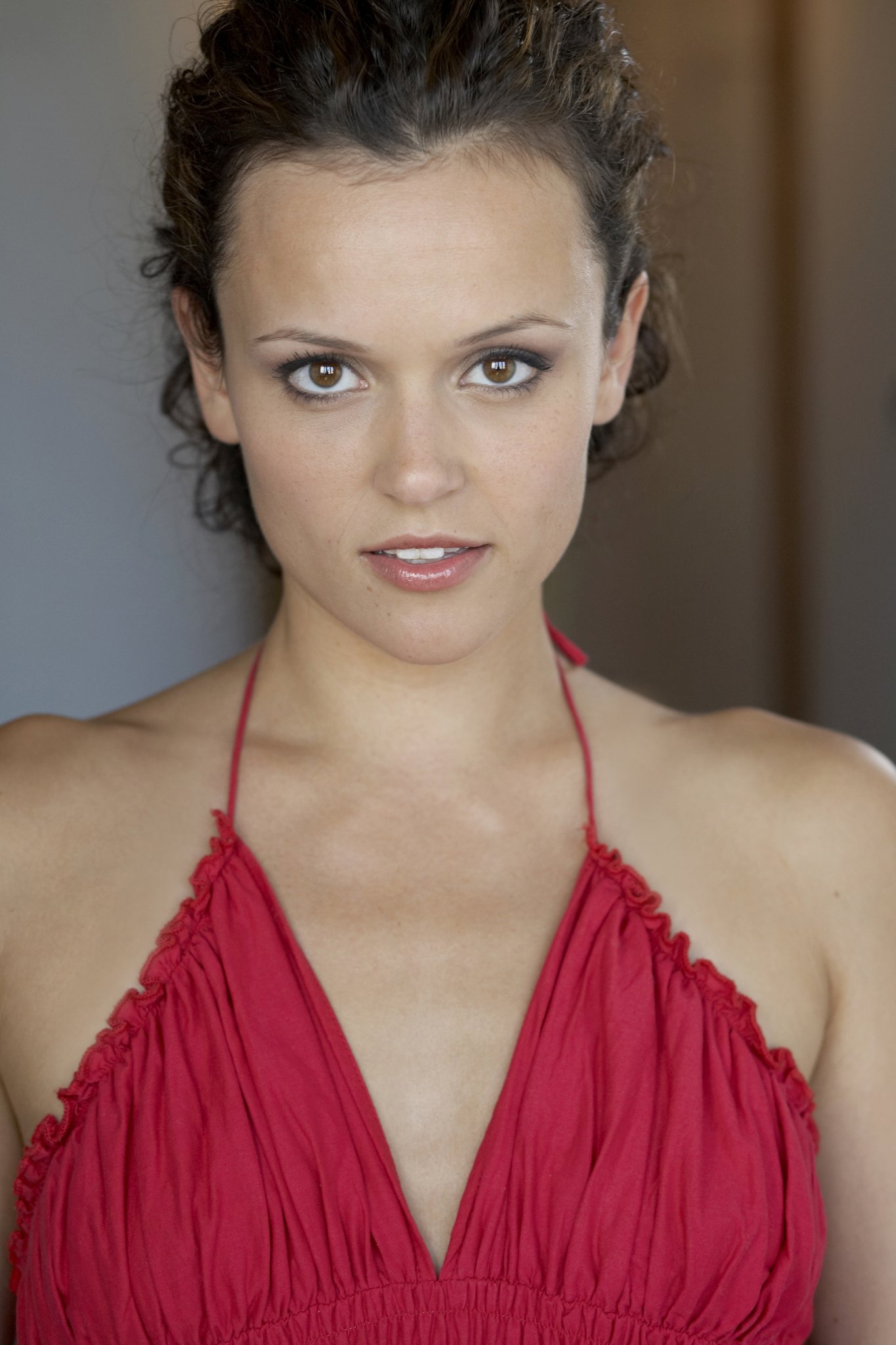 Фото - Tara Wilson: 1365x2048 / 266 Кб