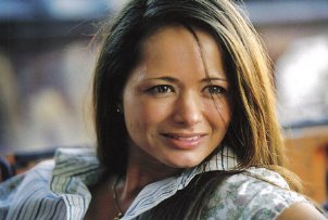 Фото - Bernadette Perez: 302x203 / 16 Кб