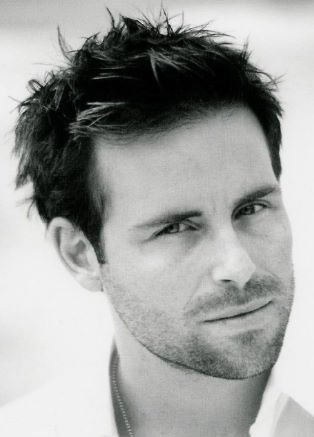 Фото - Brian Krow: 314x437 / 20 Кб