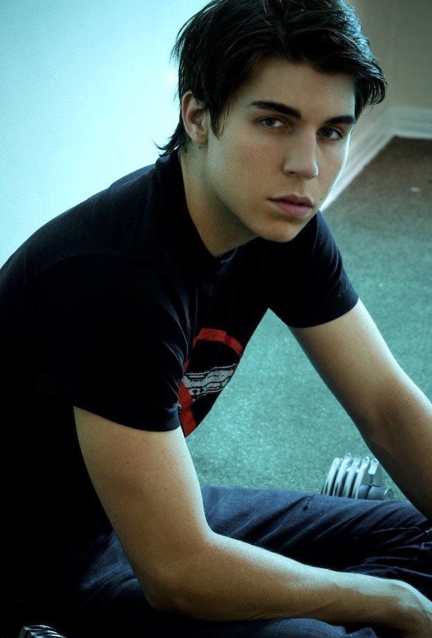 Фото - Нолан Джерард Фанк: 623x921 / 79 Кб