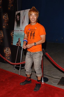 Фото - Леонардо Нам: 263x400 / 23 Кб