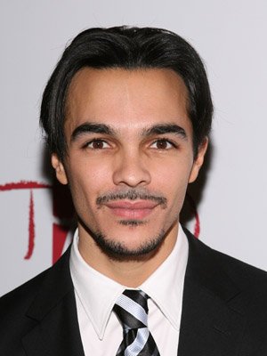 Фото - Шалим Ортис: 300x400 / 21 Кб