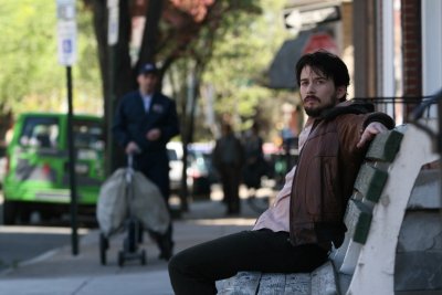 Фото - Лу Тэйлор Пуччи: 400x267 / 24 Кб