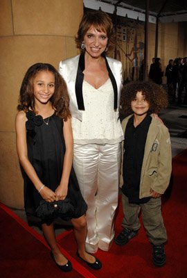 Фото - Alexis Llewellyn: 270x400 / 27 Кб