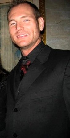 Фото - Brandon Ellison: 227x445 / 16 Кб