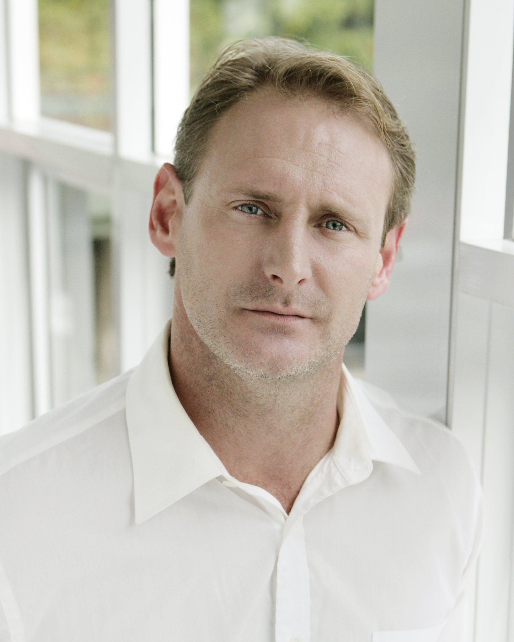 Фото - Tim Boyle: 1638x2048 / 264 Кб