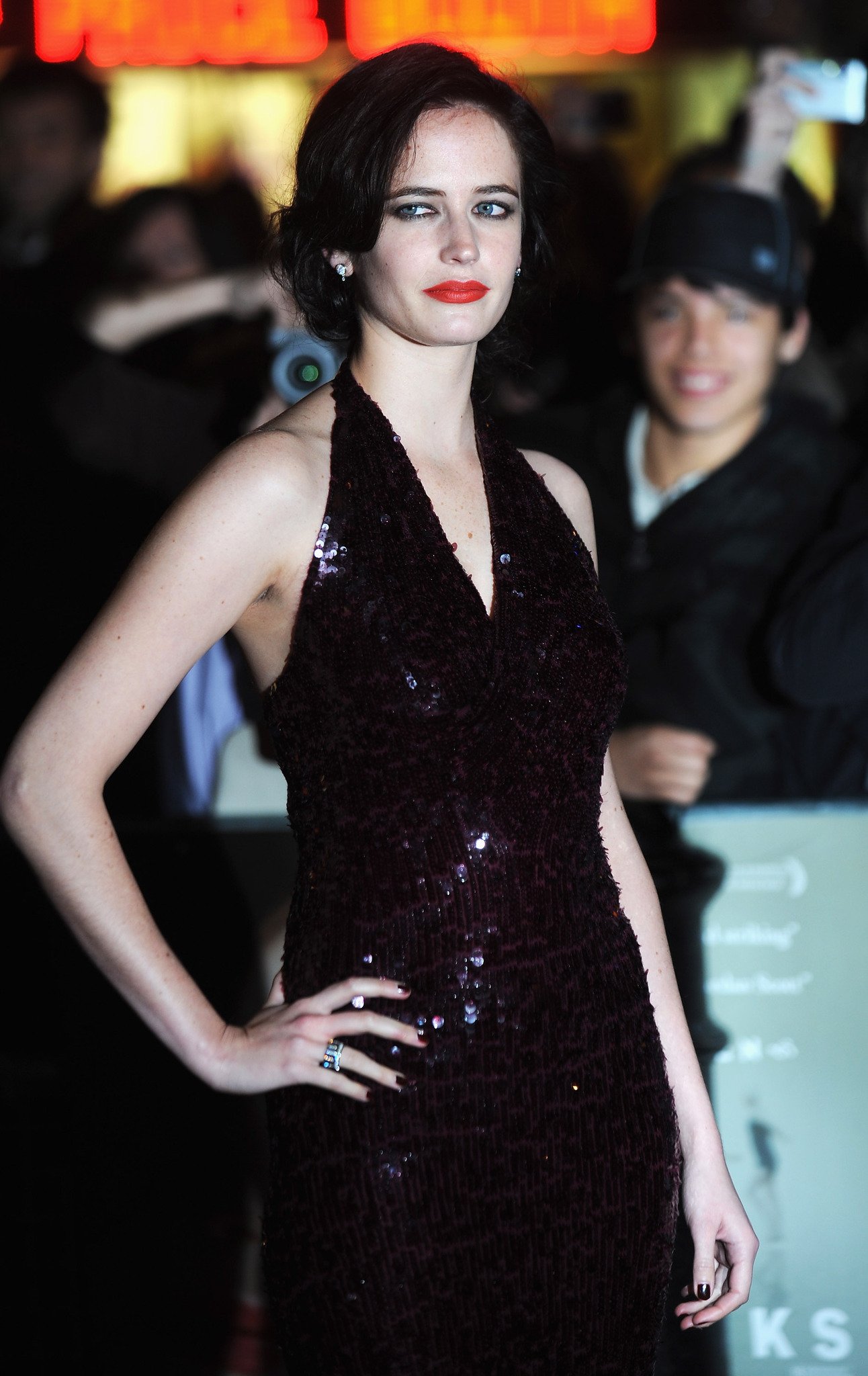 Фото - Ева Грин: 1292x2048 / 313 Кб