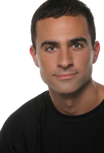 Фото - Brad Newman: 360x527 / 19 Кб