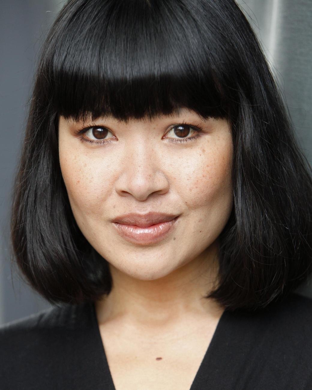 Фото - Vee Vimolmal: 1040x1300 / 153 Кб