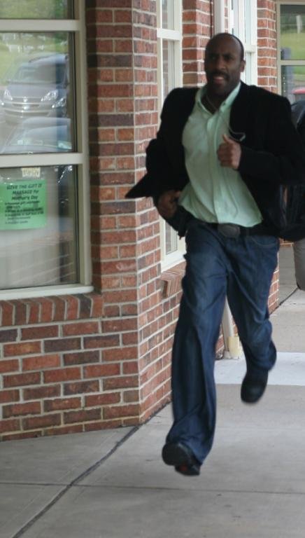 Фото - Keyon Smith: 436x768 / 54 Кб