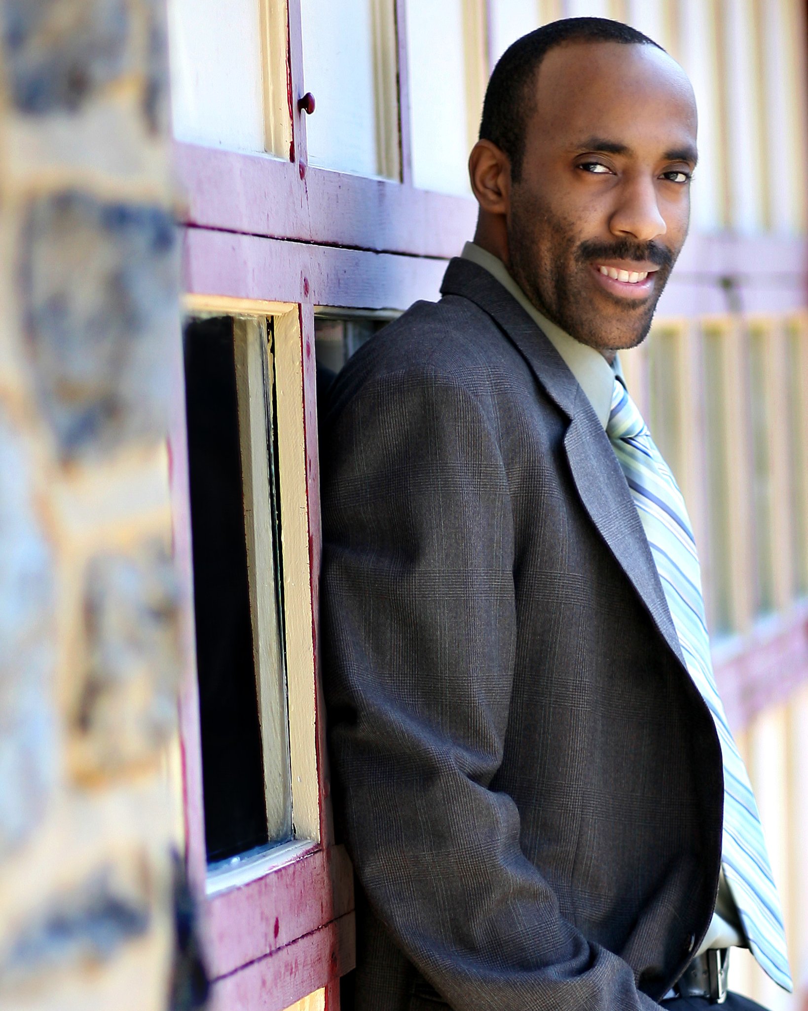 Фото - Keyon Smith: 1638x2048 / 473 Кб