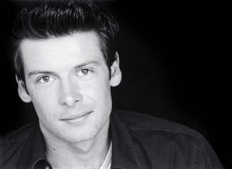 Фото - Christopher Boyd: 327x238 / 11 Кб