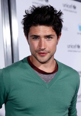 Фото - Мэтт Даллас: 279x400 / 20 Кб