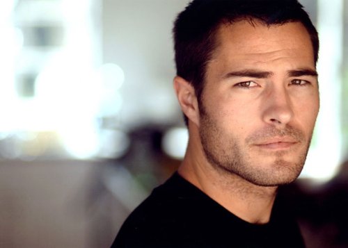 Фото - Richard Tillman: 500x357 / 22 Кб