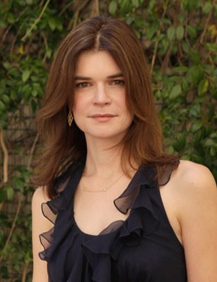 Фото - Бетси Брандт: 307x400 / 25 Кб