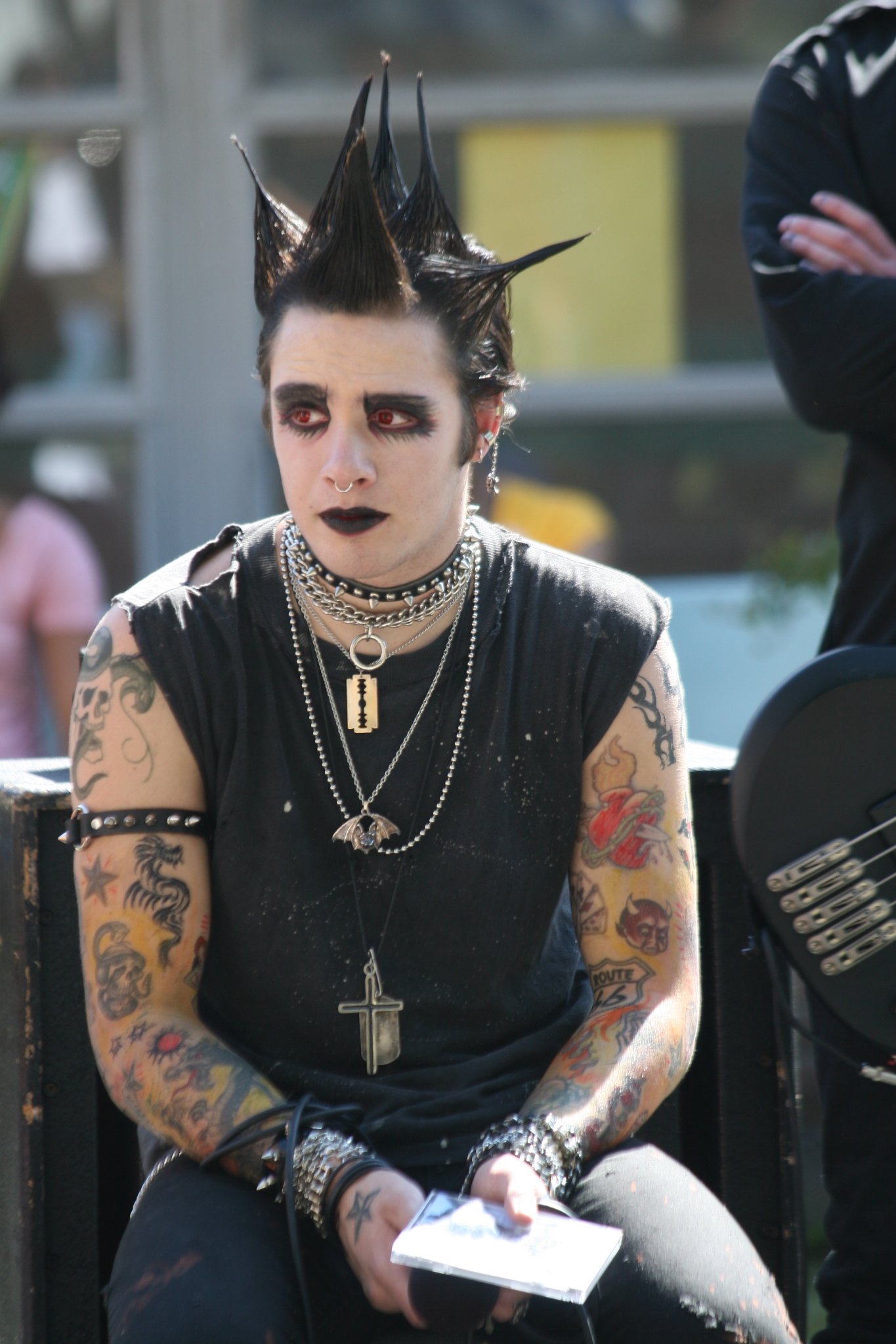 Фото - Matthew Fahey: 1365x2048 / 281 Кб