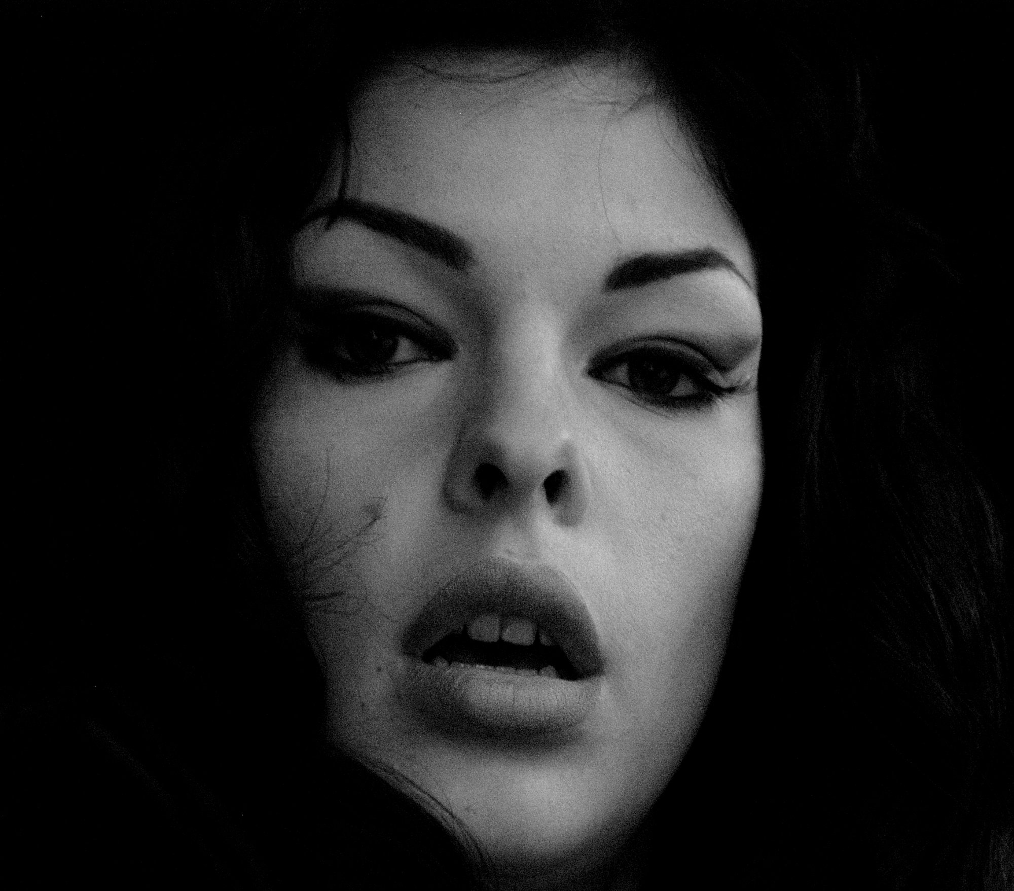 Фото - Поллианна МакИнтош: 2000x1757 / 398 Кб