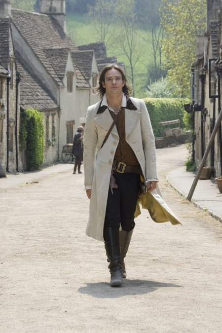 Фото - Чарли Кокс: 450x675 / 72 Кб