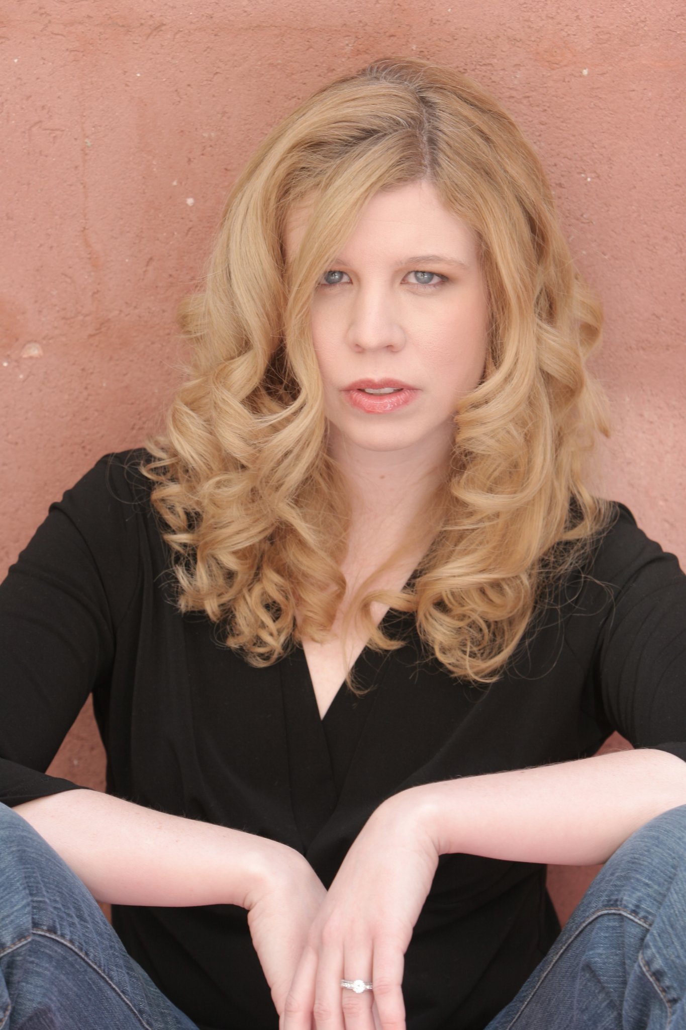 Фото - Brooke Campbell: 1365x2048 / 324 Кб