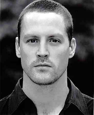 Фото - Натан Нолан: 368x450 / 18 Кб