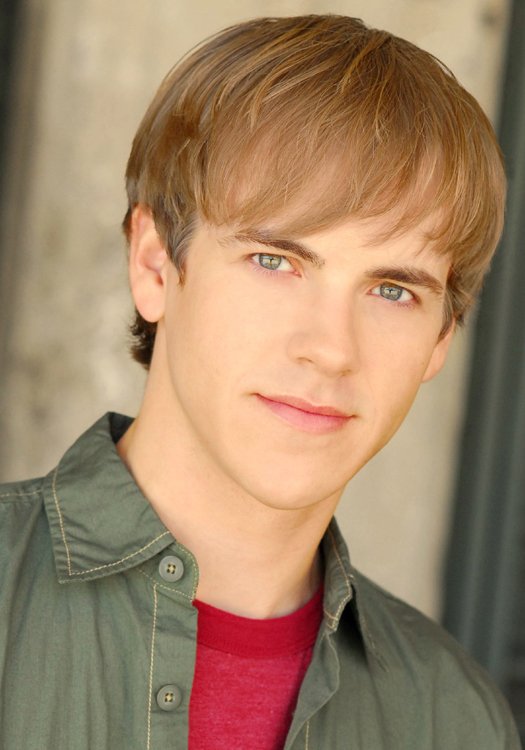 Фото - Stephen Moffatt: 525x750 / 57 Кб