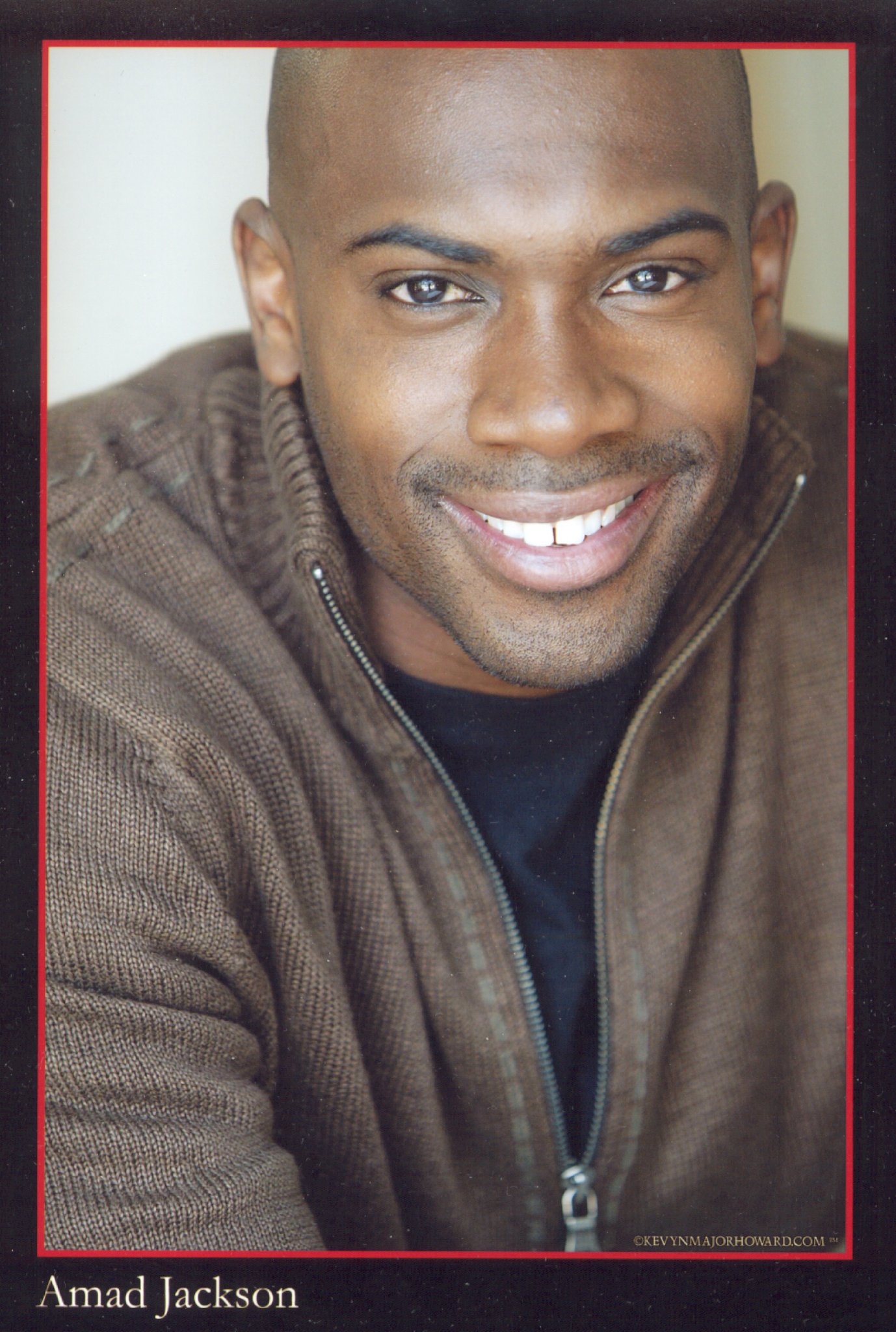 Фото - Amad Jackson: 1378x2048 / 421 Кб