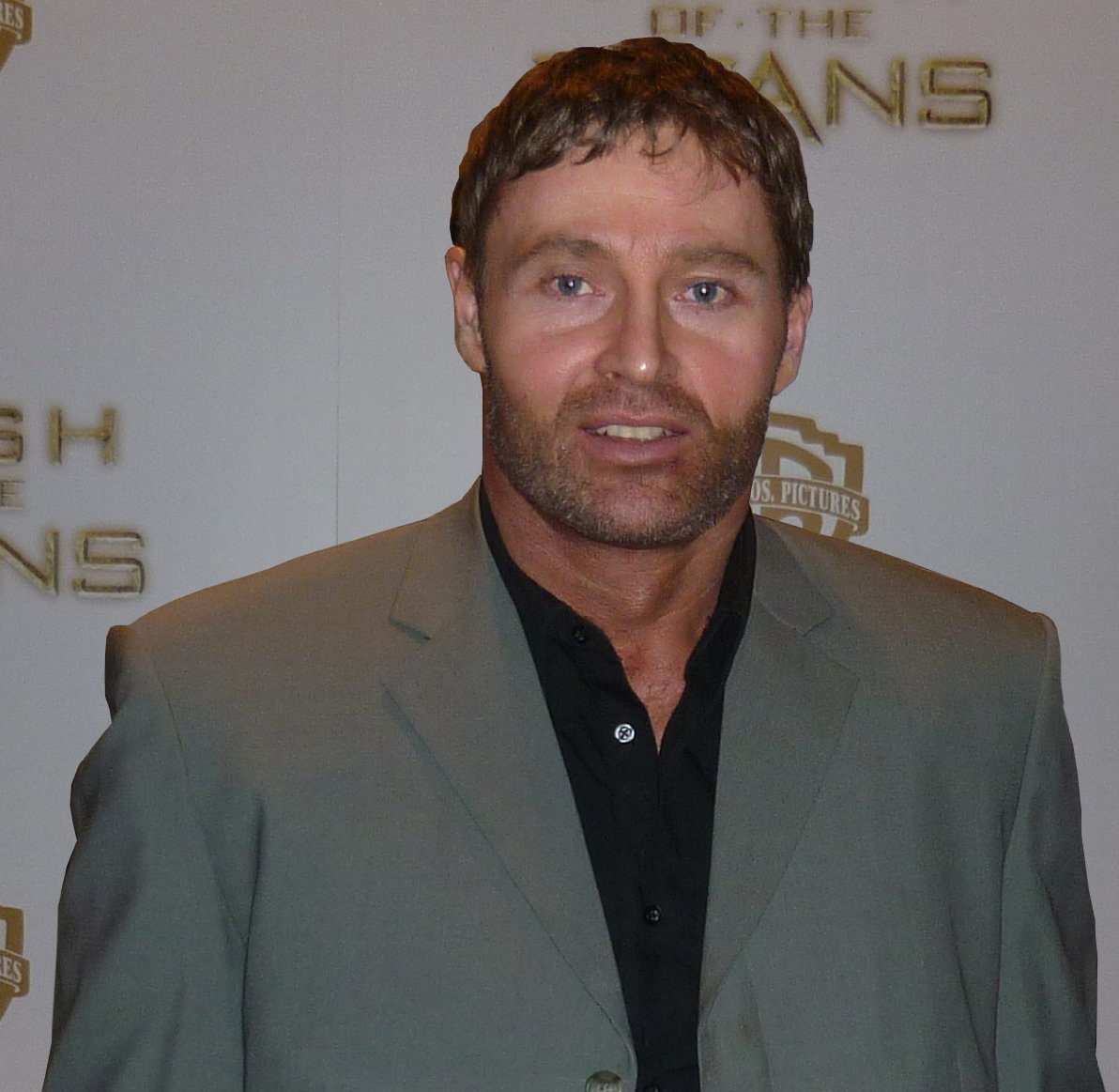 Фото - Адриан Буше: 1192x1163 / 168 Кб