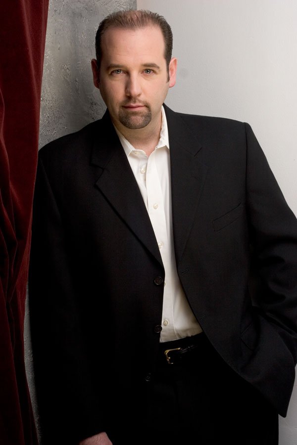 Фото - Christian Rose: 600x900 / 50 Кб