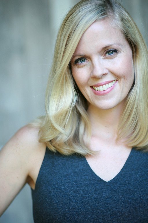 Фото - Beth Shea: 512x768 / 68 Кб