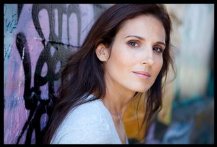 Фото - Lisa Roumain: 217x147 / 10 Кб