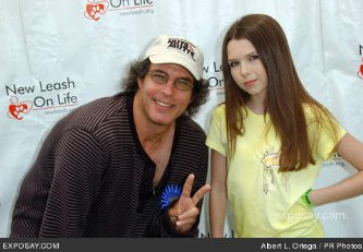 Фото - Saige Ryan Campbell: 333x231 / 21 Кб