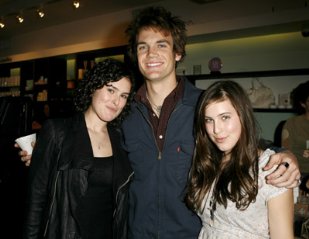 Фото - Тайлер Хилтон: 309x239 / 17 Кб