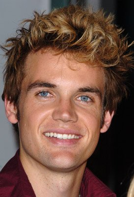 Фото - Тайлер Хилтон: 273x400 / 26 Кб