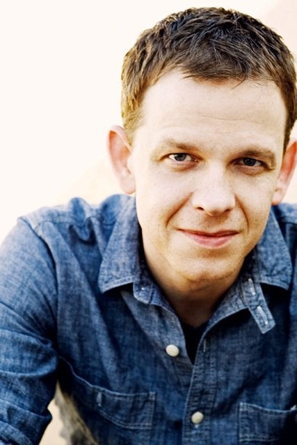 Фото - Clay Steakley: 427x640 / 50 Кб