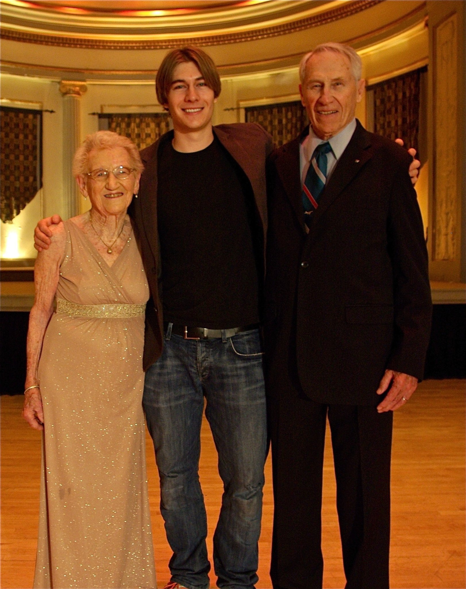 Фото - Andrew Napier: 1622x2048 / 531 Кб