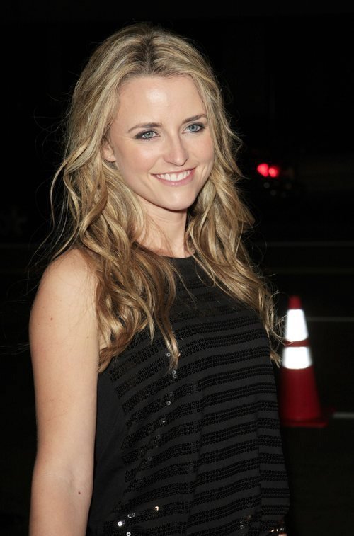 Фото - Трилби Гловер: 500x757 / 59 Кб