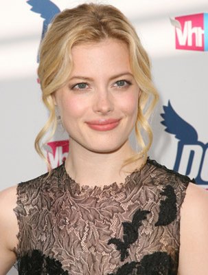 Фото - Гиллиан Джейкобс: 303x400 / 29 Кб