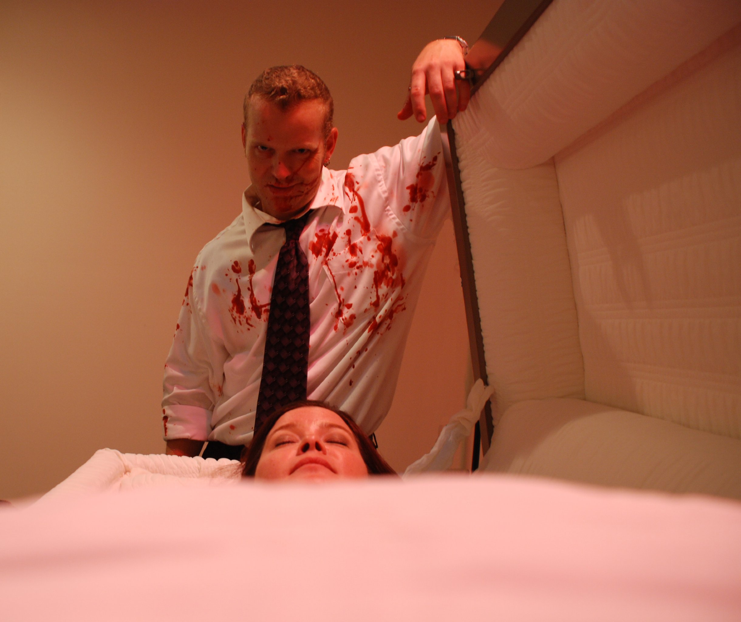 Фото - Джей Гейтс: 2440x2048 / 382 Кб