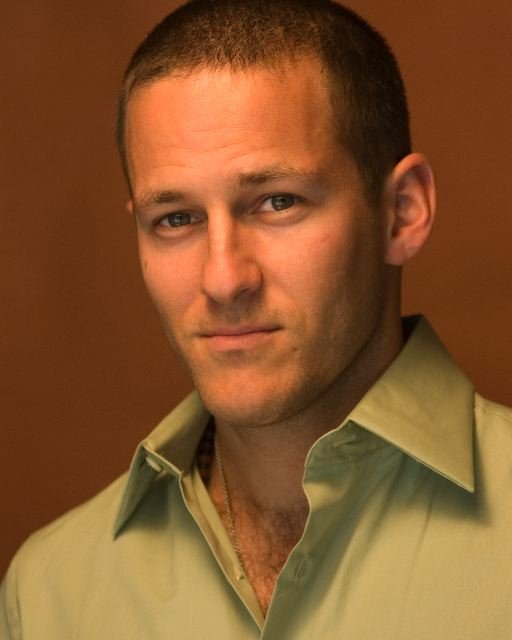 Фото - Marc Chaiet: 512x640 / 34 Кб