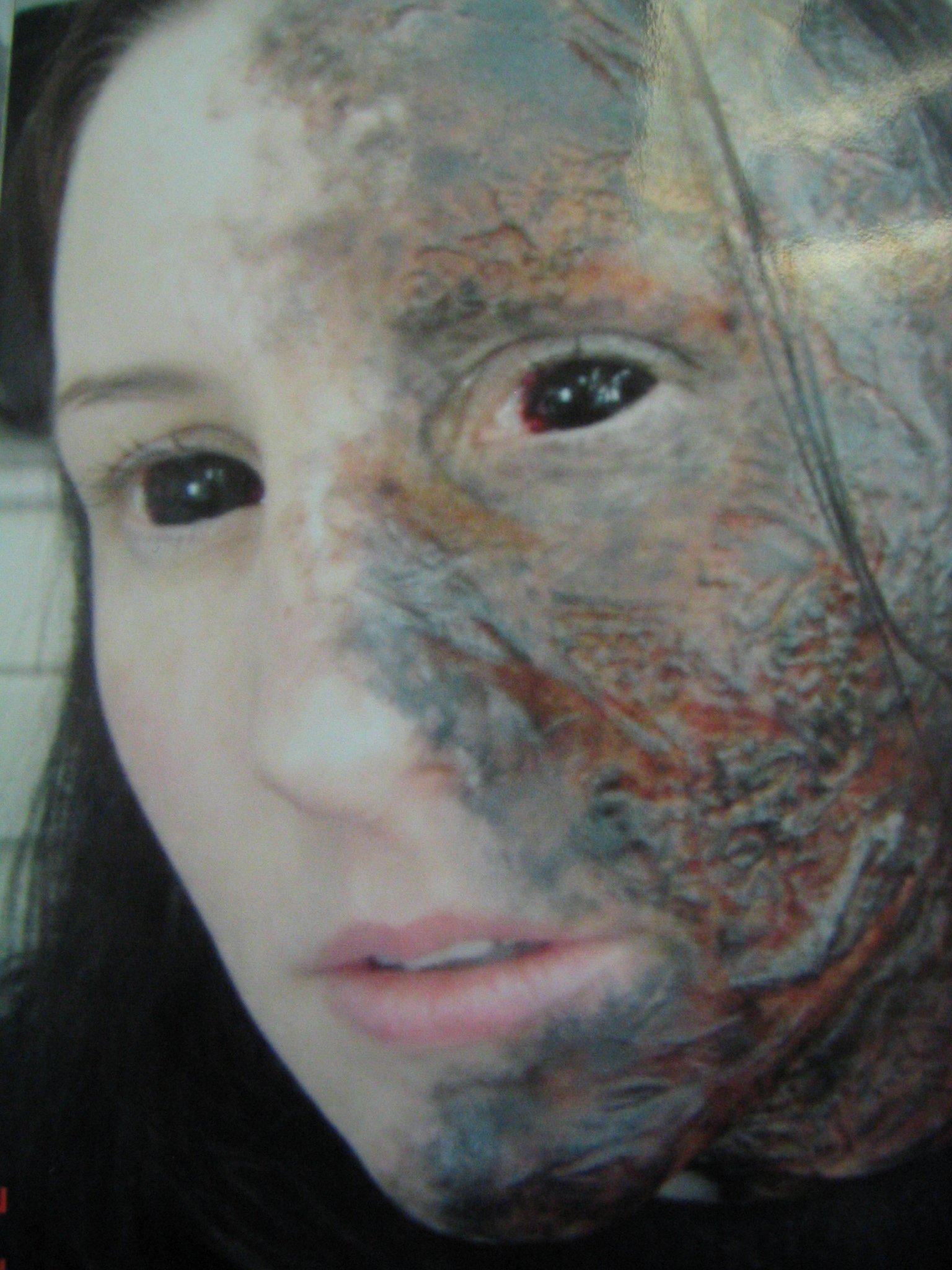 Фото - Megan Franich: 1536x2048 / 400 Кб