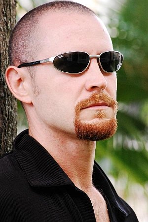 Фото - Крис Адлер: 300x451 / 36 Кб