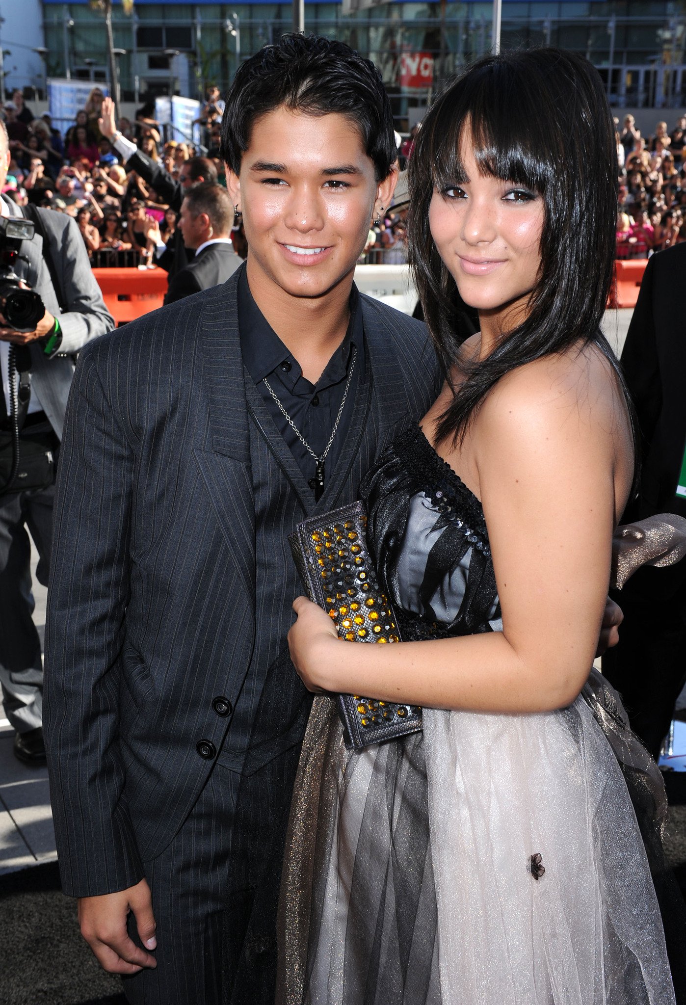 Фото - Бубу Стюарт: 1398x2048 / 671 Кб