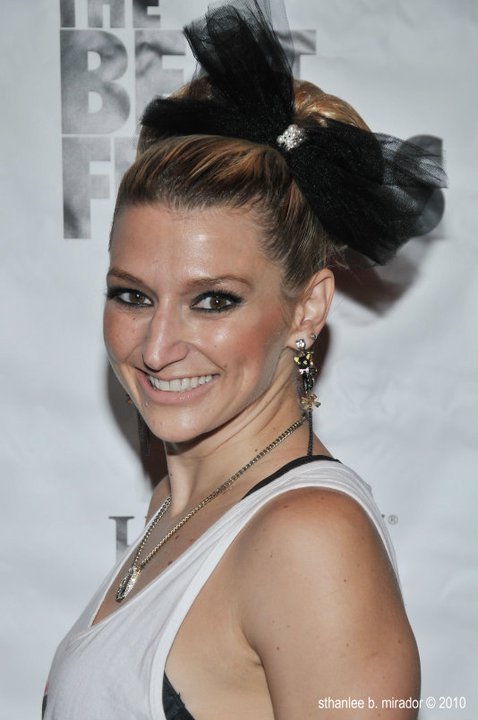 Фото - Julie 'Jules' Urich: 478x720 / 48 Кб