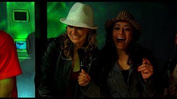 Фото - Julie 'Jules' Urich: 360x202 / 14 Кб