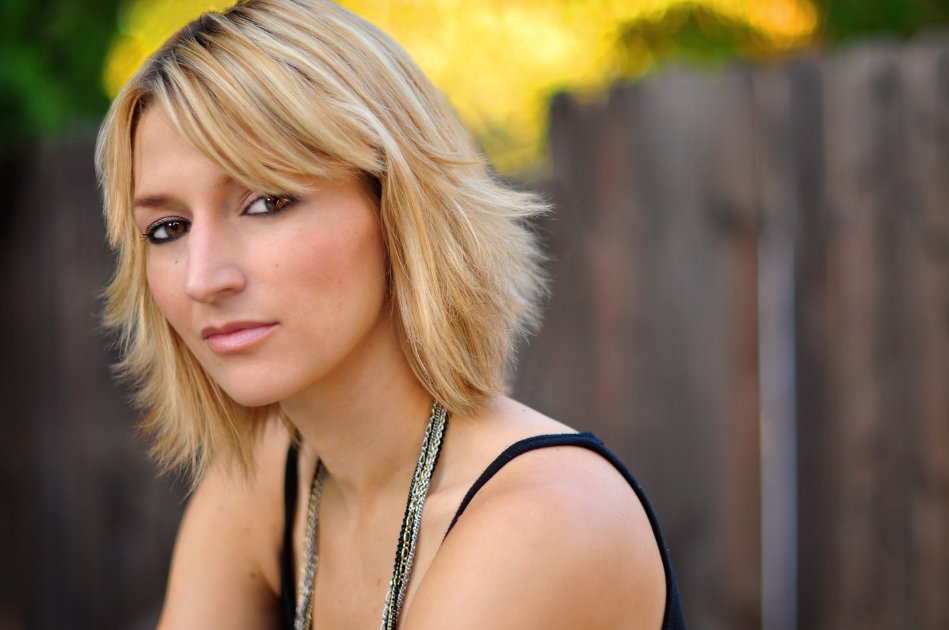 Фото - Julie 'Jules' Urich: 949x630 / 72 Кб