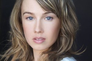 Фото - Винн Эверетт: 300x200 / 14 Кб