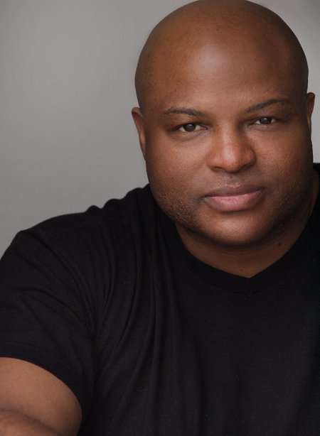 Фото - Майкл Бисли: 450x614 / 28 Кб