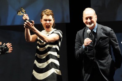 Фото - Кристина Клебе: 398x264 / 21 Кб