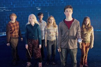 Фото - Эванна Линч: 323x215 / 19 Кб